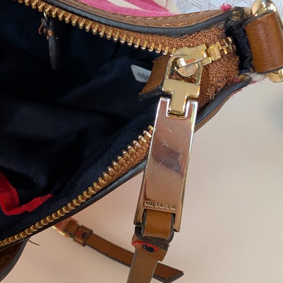 Tommy Hilfiger Women's Pink & White Stripe Satchel With Zips - Picture 10 of 14